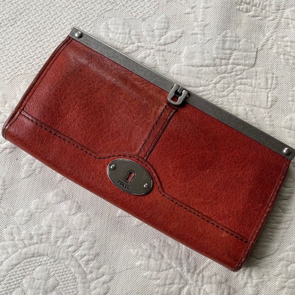 Vintage Fossil Red Leather Wallet